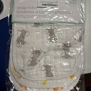 NWT Aden and anais baby bibs 3pk